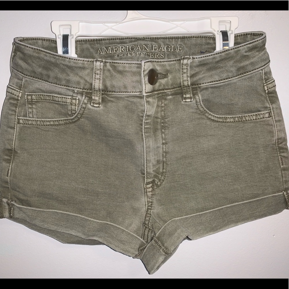 American Eagle Hi-Rise Shortie